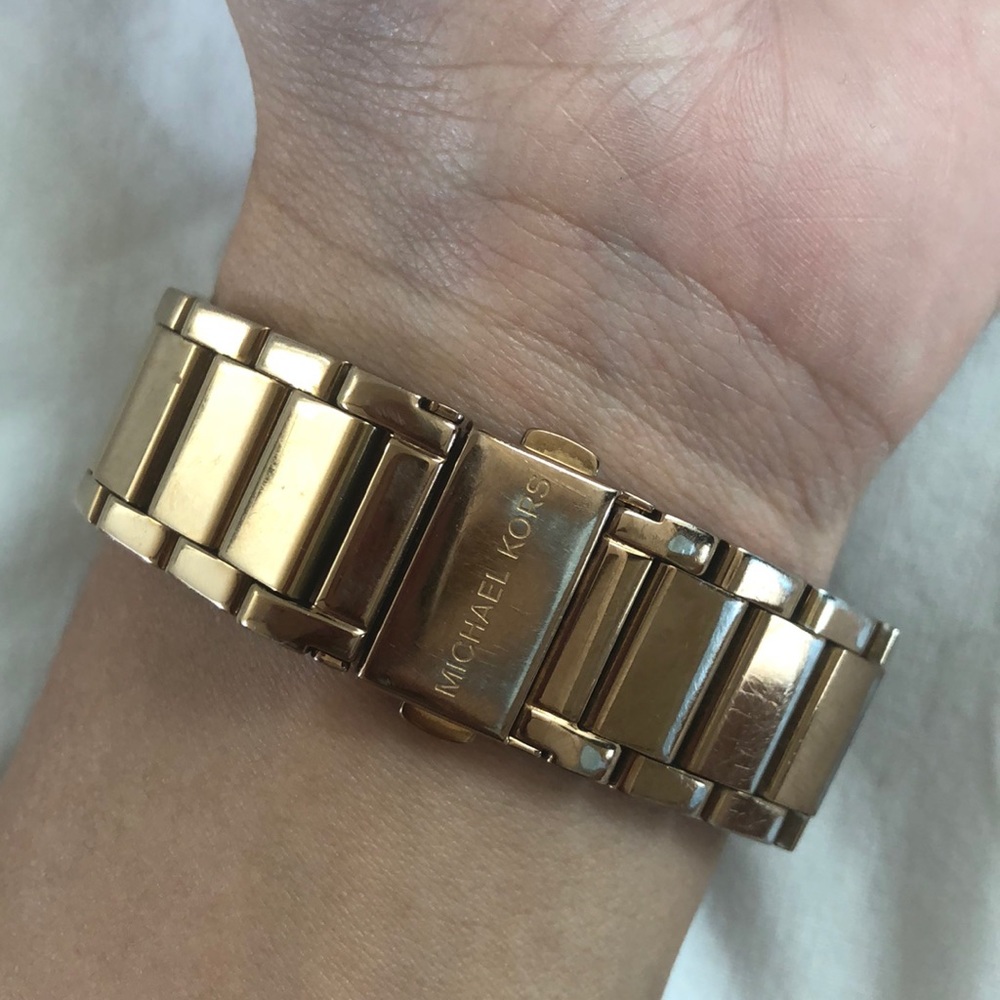 Michael Kors Watch - Picture 4 of 5
